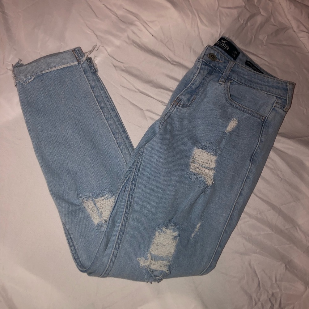Distressed boyfriend jeans